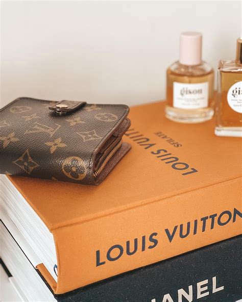 hoe lang garantie louis vuitton|Louis Vuitton repair prices.